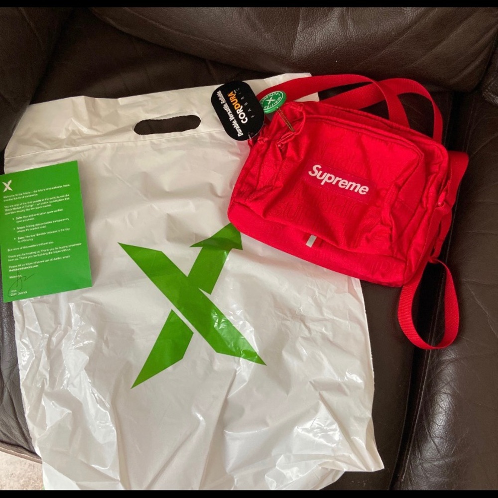 Supreme shoulder bag